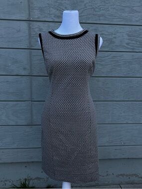 Kasper Black and White Sleeveless Knit Sheath Dress